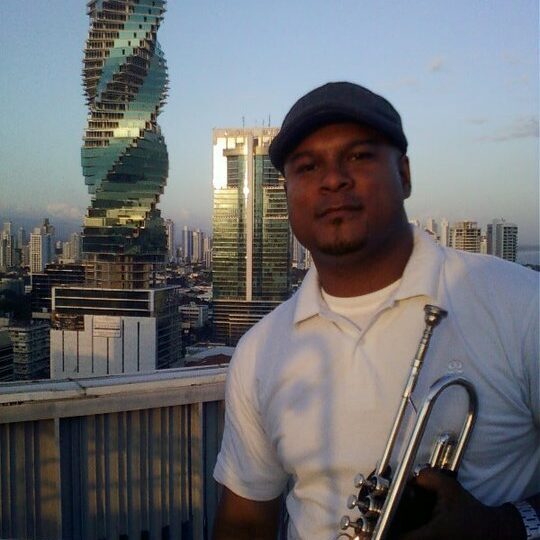 200397_10150110121433920_5923188_n-square-50ac6463b382e2b8670fa4e58bb87969-